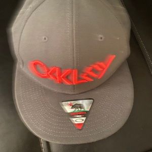 Oakley hat